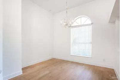 1284 Point East Cir, Gulf Breeze, FL 32563 - Photo 17