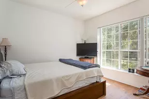 1284 Point E Cir, Gulf Breeze, FL 32563 - Photo 11