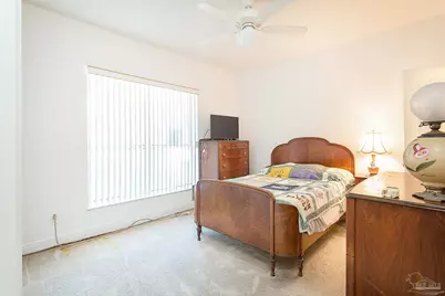 1284 Point East Cir, Gulf Breeze, FL 32563 - Photo 11