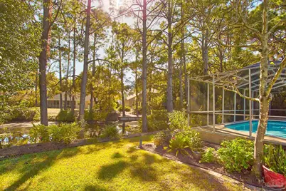 1284 Point East Cir, Gulf Breeze, FL 32563 - Photo 43