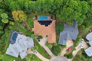 1284 Point E Cir, Gulf Breeze, FL 32563 - Photo 49