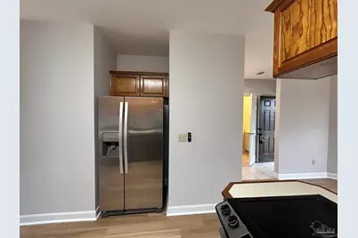 40 Baybridge Dr #J, Gulf Breeze, FL 32561 - Photo 9