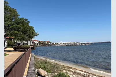 40 Baybridge Dr #J, Gulf Breeze, FL 32561 - Photo 3