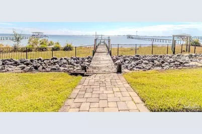 2012 Pritchard Pt, Navarre, FL 32566 - Photo 47