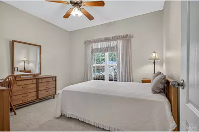 5685 Nicklaus Ln, Milton, FL 32570 - Photo 17