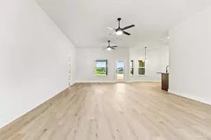 1880 Summer Pecan Dr, Cantonment, FL 32533 - Photo 3