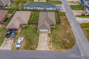 8505 Carlos St, Navarre, FL 32566 - Photo 3