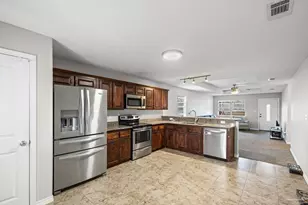 8505 Carlos St, Navarre, FL 32566 - Photo 15