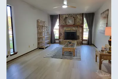 6212 Kirsten Dr, Pensacola, FL 32504 - Photo 9