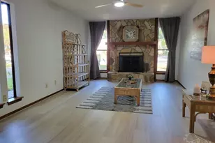 6212 Kirsten Dr, Pensacola, FL 32504 - Photo 9