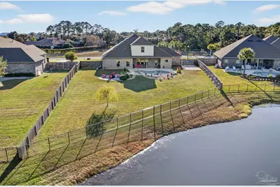 1346 Lombardy Dr, Gulf Breeze, FL 32563 - Photo 49