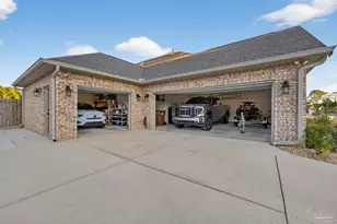 1346 Lombardy Dr, Gulf Breeze, FL 32563 - Photo 45