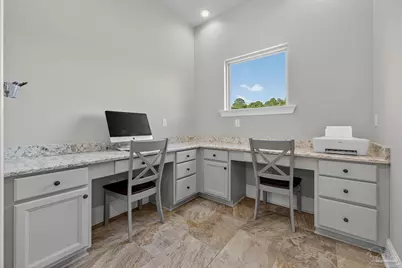 1346 Lombardy Dr, Gulf Breeze, FL 32563 - Photo 9