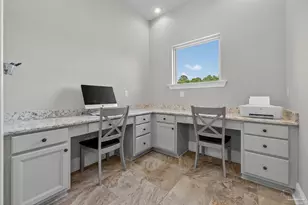 1346 Lombardy Dr, Gulf Breeze, FL 32563 - Photo 9