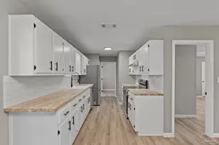 6494 Kennington Cir, Milton, FL 32570 - Photo 11