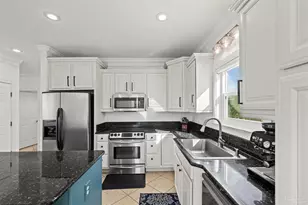 22 Seashore Dr, Pensacola Beach, FL 32561 - Photo 3