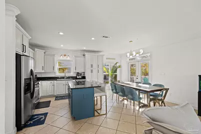 22 Seashore Dr, Pensacola Beach, FL 32561 - Photo 5