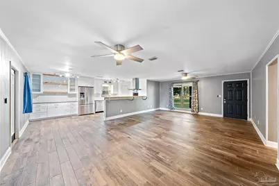 10205 N Loop Rd, Pensacola, FL 32507 - Photo 5