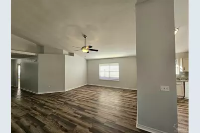 28 Easton St, Cantonment, FL 32533 - Photo 3