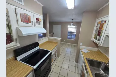 2303 W Michigan Ave #B10, Pensacola, FL 32526 - Photo 3