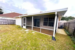 319 Mirabelle Dr, Pensacola, FL 32514 - Photo 15