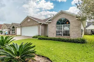 319 Mirabelle Dr, Pensacola, FL 32514 - Photo 1