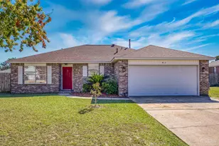 817 Binnacle Pl, Pensacola, FL 32507 - Photo 1