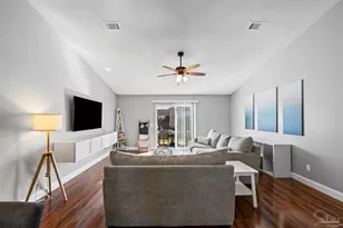 817 Binnacle Pl, Pensacola, FL 32507 - Photo 3