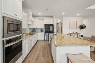 5540 Blake Ln, Pace, FL 32571 - Photo 9