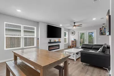 5304 Peach Dr, Pace, FL 32571 - Photo 13