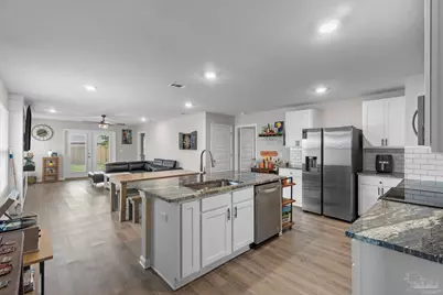 5304 Peach Dr, Pace, FL 32571 - Photo 9