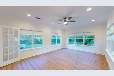16300 Innerarity Pt Rd, Pensacola, FL 32507 - Photo 19