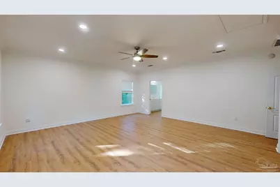 16300 Innerarity Pt Rd, Pensacola, FL 32507 - Photo 23
