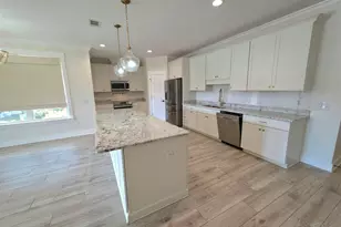 5642 Dunbar Cir, Milton, FL 32583 - Photo 13