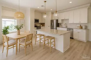 5642 Dunbar Cir, Milton, FL 32583 - Photo 9