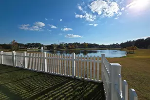 5642 Dunbar Cir, Milton, FL 32583 - Photo 3