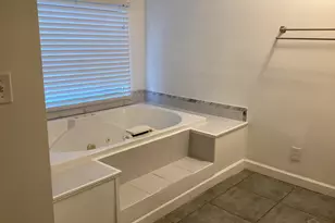 1600 E Texar Dr, Pensacola, FL 32503 - Photo 21