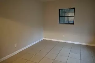 121 W Garfield Dr, Pensacola, FL 32505 - Photo 7