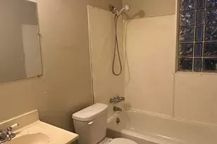 121 W Garfield Dr, Pensacola, FL 32505 - Photo 9