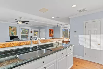 605 Chesapeake Dr, Gulf Breeze, FL 32561 - Photo 57