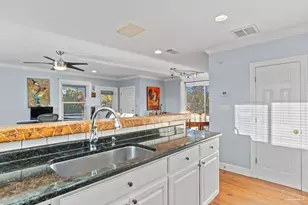 605 Chesapeake Dr, Gulf Breeze, FL 32561 - Photo 57