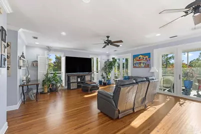 605 Chesapeake Dr, Gulf Breeze, FL 32561 - Photo 13