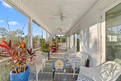 605 Chesapeake Dr, Gulf Breeze, FL 32561 - Photo 47
