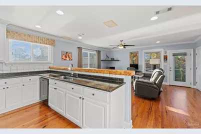 605 Chesapeake Dr, Gulf Breeze, FL 32561 - Photo 55