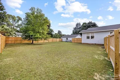 1906 N Spring St, Pensacola, FL 32501 - Photo 11
