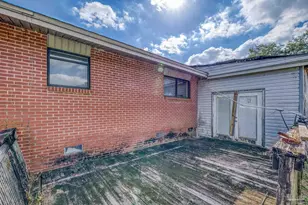 725 Gentian Dr, Pensacola, FL 32503 - Photo 17