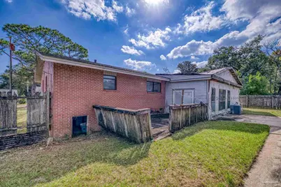 725 Gentian Dr, Pensacola, FL 32503 - Photo 15