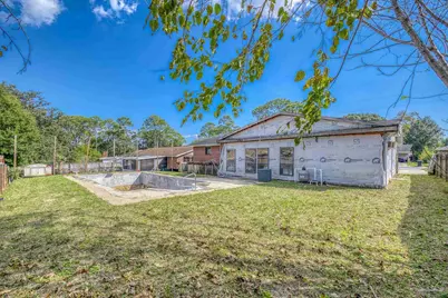 725 Gentian Dr, Pensacola, FL 32503 - Photo 11