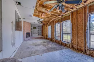 725 Gentian Dr, Pensacola, FL 32503 - Photo 39