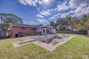 725 Gentian Dr, Pensacola, FL 32503 - Photo 13